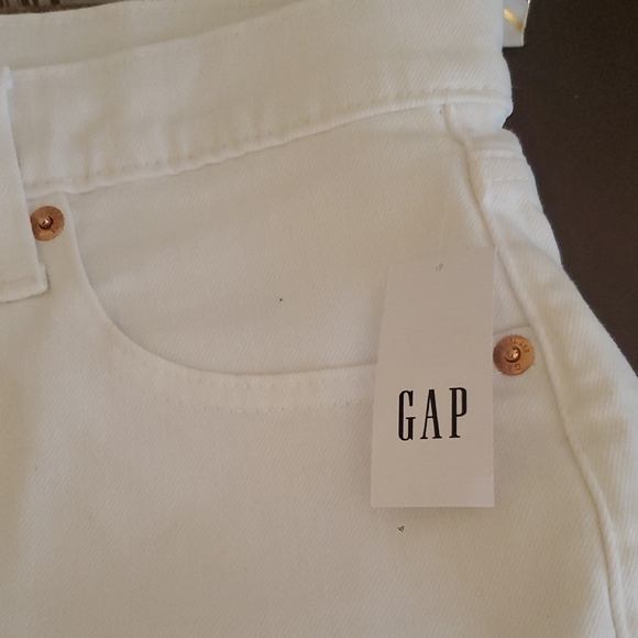 GAP White Jean Shorts for Women - Picture 2 of 6